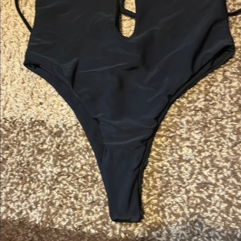 Zaful Black One-Piece Swimsuit with Plunging V-Neck - Picture 4 of 11